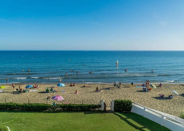 Casa vacanze House In Front The Sea