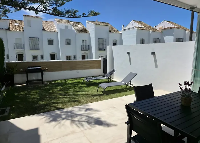 Casa vacanze House In Front The Sea Marbella